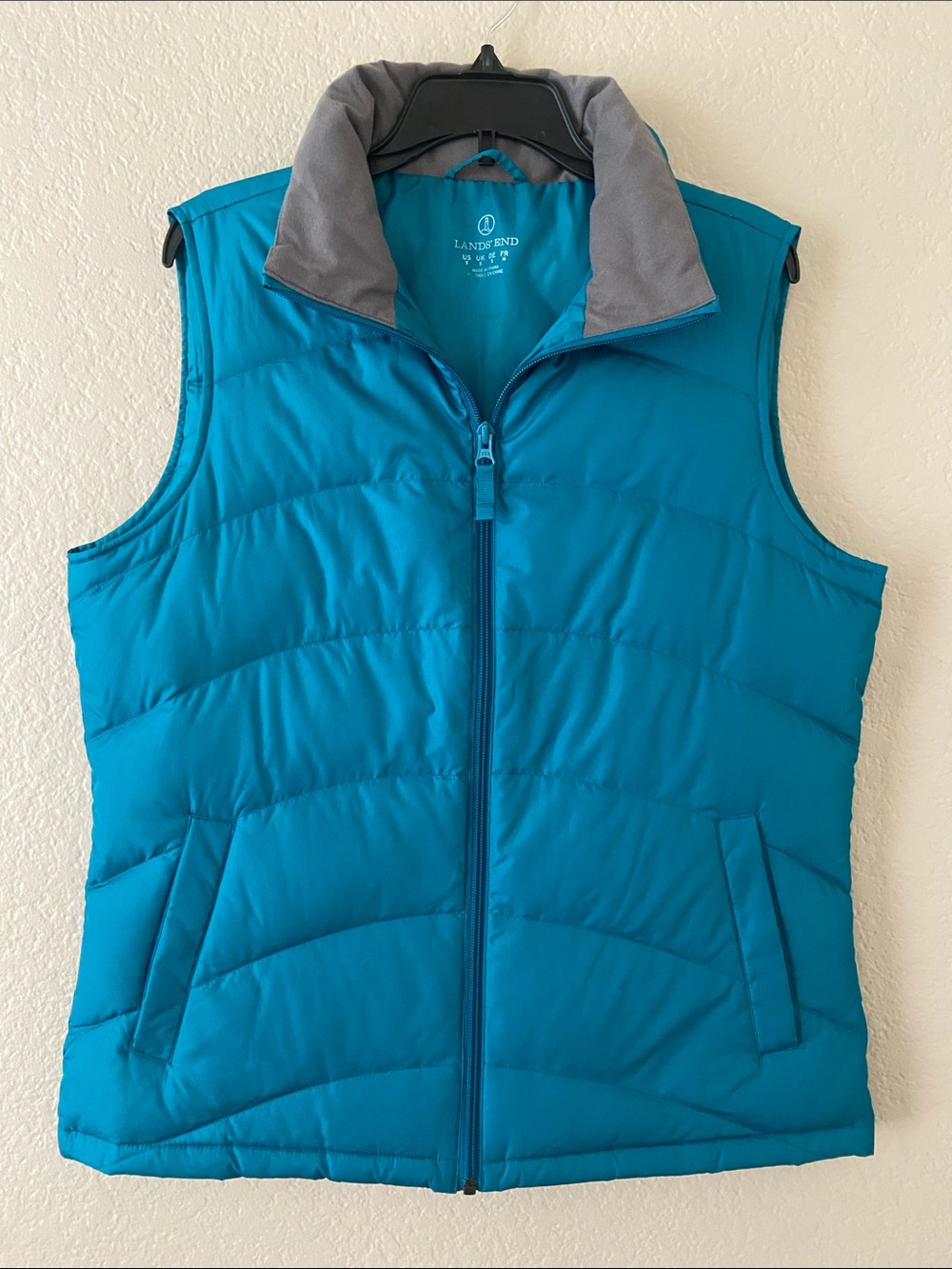 Women’s Turquoise lightweight puffer vest, Lands End, size S - Picture 8 of 16